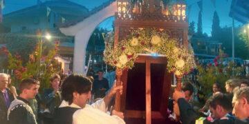 Λιτανεία στο Προκόπι Ευβοίας για να σταματήσουν οι σεισμοί