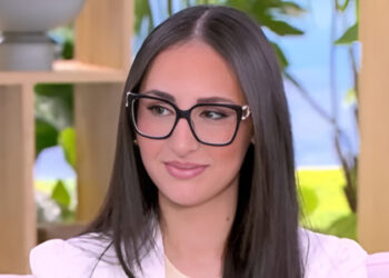 Κλαυδία: Η ποντιακή καταγωγή,το Voice και η ιστορία πίσω από την «Αστερομάτα» που συγκινεί