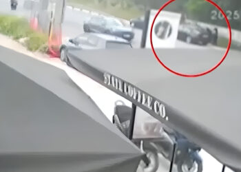 Του έκλεψαν το αυτοκίνητο ενώ έπινε καφέ – Καρέ καρέ η καταδίωξη των δραστών (video)