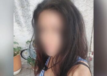 «Θα φοβάμαι για πάντα, αλλά πρέπει να μεγαλώσω τα παιδιά», λέει η σύζυγος του επιχειρηματία που σχεδίαζε τη δολοφονία της κι ενός συνεργάτη του