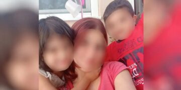 «Της έπεφτε το μωρό από την αγκαλιά στο πάτωμα με το κεφάλι», λέει ο πατέρας του τρίτου παιδιού της 32χρονης στη Λάρισα