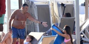 Μοντέλο ο Λιάγκας: Πήγε με την Αντωνά για μπάνιο και τους τράβηξαν κρυφά φωτογραφία μόνο με τα μαγιό τους