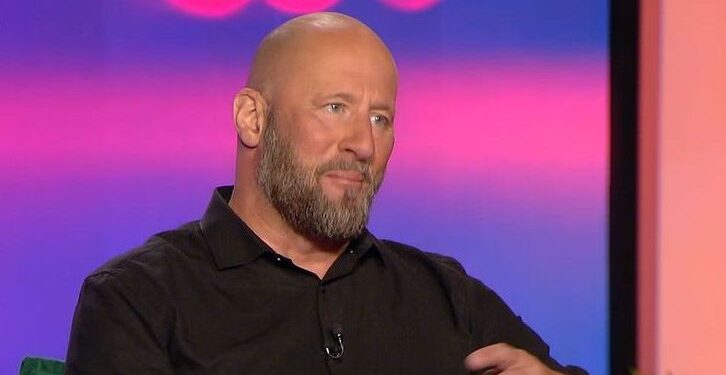 Alldaynews.gr Λαέρτης Μαλκότσης: «Με πήγαν σε ψυχολόγο για τα τικ και τα «έπαιξε», με έστειλε πίσω»