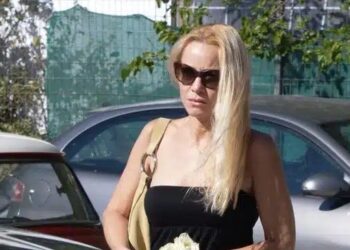 Μάρθα Κουτουμάνου: «Δούλευε σε πάρκινγκ για να βγάλει τα προς το ζην» αποκάλυψε η Κατερίνα Ζαρίφη