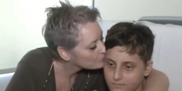 Alldaynews.gr Πήρε Εξιτήριο: Συγκινεί η μητέρα που δώρισε το ήπαρ στον γιο της – «Μετά από 65 μέρες νοσηλείας, το πρώτο που θέλει να κάνει ο γιος μου, είναι να φάει απ’ όλα τα ντελίβερι της γειτονιάς»