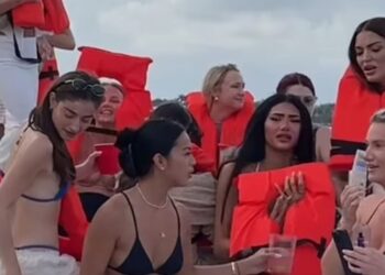 Χαμός στο Μαϊάμι: Πανάκριβο γιοτ γεμάτο με influencers βούλιαξε από το πολύ… κέφι