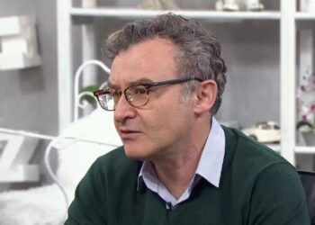 Νίκος Ορφανός: Πρησμένος και με ράμματα στο κεφάλι – Τι συμβαίνει με την υγεία του