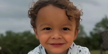 Τραγωδία: Ο πασίγνωστος 2χρονος από το TikTok σκοτώθηκε σε σφοδρό τροχαίο με τους γονείς του (video)