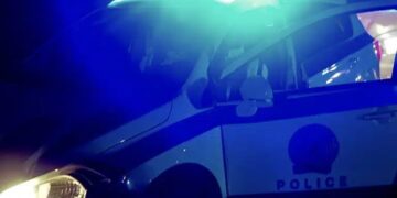 Alldaynews.gr Ανθρωποκτονία σοκ: 21χρονος σκότωσε την 52χρονη μητέρα του