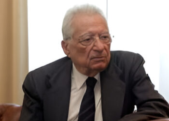 Πέθανε ο Πέτρος Μολυβιάτης