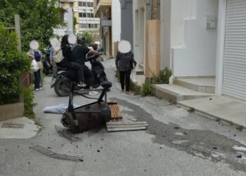 Ψησταριά «προσγειώθηκε» πάνω σε άνδρα και τον έστειλε στο νοσοκομείο – «Ζω από τύχη»
