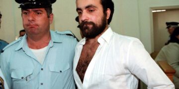 Alldaynews.gr Σαν σήμερα 20 Μαΐου: Ο κανίβαλος της Θάσου ξεκληρίζει όλη του την οικογένεια – Φύλαγε τους εγκεφάλους στο ψυγείο