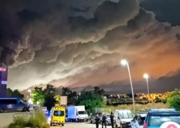 Ισπανία: Πάνω 160.000 άνθρωποι παραμένουν στα σπίτια τους λόγω τοξικού νέφους χλωρίου