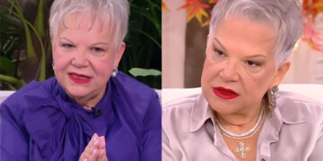 Alldaynews.gr «Ραγίζει» καρδιές η Τένια Μακρή: «Υπάρχει καρκίνος στο στήθος μου, όταν το έμαθε η κόρη μου…»