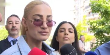 Ιωάννα Τούνη: Στο δικαστήριο για το revenge ροrn – Βούρκωσε μπροστά στις κάμερες – «Αυτοί βρίσκονται έξω και γελάνε»