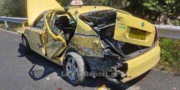 Alldaynews.gr ΕΚΤΑΚΤΟ: Σοκαριστικό τροχαίο στην Εθνική Οδό – Νταλίκα εμβόλισε ταξί με 4 επιβάτες