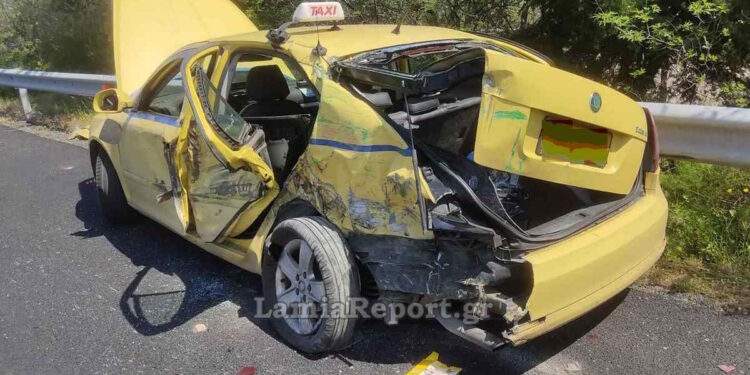 Alldaynews.gr ΕΚΤΑΚΤΟ: Σοκαριστικό τροχαίο στην Εθνική Οδό – Νταλίκα εμβόλισε ταξί με 4 επιβάτες