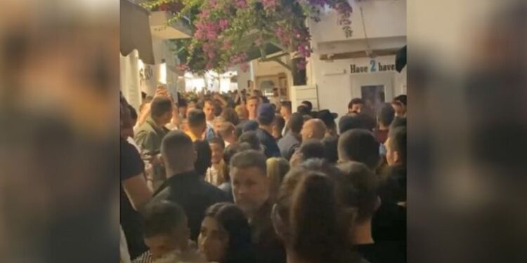 ΑΥΤΟΣ ΕΙΝΑΙ ο ποδοσφαιριστής: Άγριο ξύλο στη Μύκονο με πρωταγωνιστή παίκτη μεγάλης ομάδας! (video)