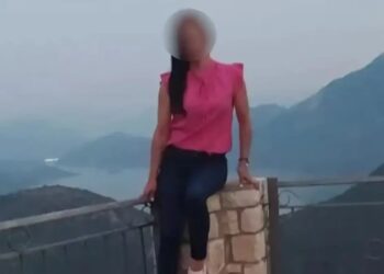 Θρήνος για την 51χρονη Άννα που σκοτωσε ο κουμπάρος της – Ραγίζει καρδίες το κηδειόχαρτο