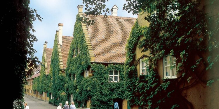 Alldaynews.gr Η πόλη της Ευρώπης που το ενοίκιο είναι 0,88 ευρώ το χρόνο και δεν έχει αλλάξει εδώ και 500 χρόνια