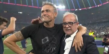 Alldaynews.gr Λουίς Ενρίκε: Το μπλουζάκι για την αδικοχαμένη κόρη του, που φόρεσε μετά τον θρίαμβο της Παρί Σεν Ζερμέν