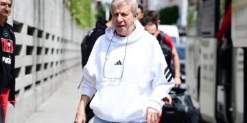 ΕΚΤΑΚΤΟ: Συνελήφθη ο αντιπρόεδρος της ΚΑΕ Ολυμπιακός μετά από μήνυση της Δέσποινας Γιαννακοπούλου