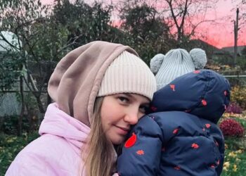 Τραγωδία: Διασώστης είδε νεκρούς τον εγγονό, την κόρη και την σύζυγό του μετά από επίθεση ρωσικών drones