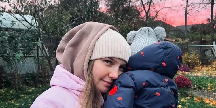 Τραγωδία: Διασώστης είδε νεκρούς τον εγγονό, την κόρη και την σύζυγό του μετά από επίθεση ρωσικών drones