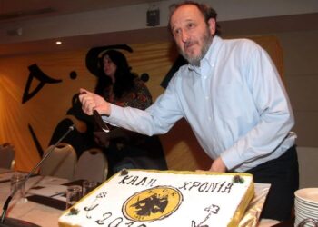 ΕΚΤΑΚΤΟ – Θρήνος στην ΑΕΚ: Έφυγε από τη ζωή ο εμβληματικός οπαδός της ΑΕΚ, Δημήτρης Χατζηχρήστος