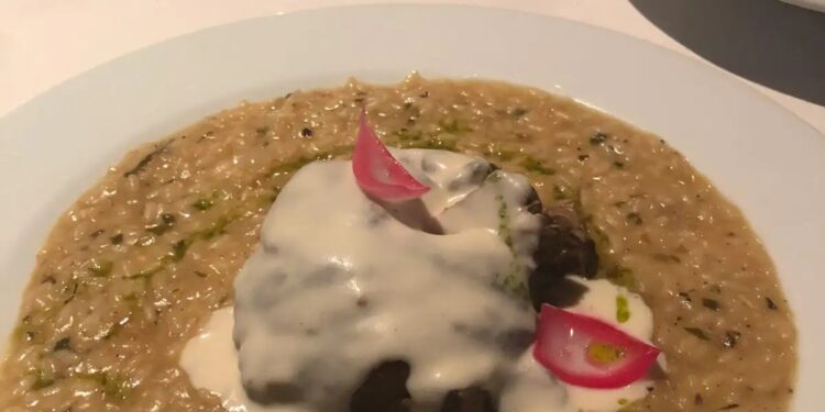 Alldaynews.gr Γαμοπίλαφο: Το πιάτο για τη χαρά, τη γιορτή και κάθε «αίτιο»