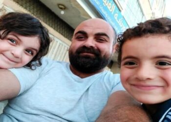 Θρήνος στη Γάζα: Πέθανε ο γιατρός που έχασε 9 από τα 10 παιδιά του σε ισραηλινή επίθεση