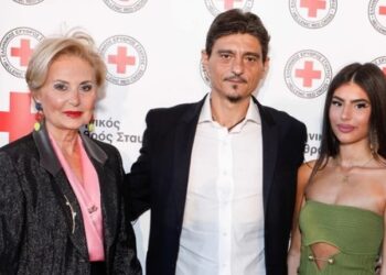 Δημήτρης Γιαννακόπουλος: Πασίγνωστη αστρολόγος η μητέρα του