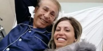 Alldaynews.gr «Πατερούλη μου, μου λείπεις ανυπόφορα»: Σπαράζει ακόμα η Άννα Φλωρινιώτη