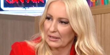 Alldaynews.gr Αφροδίτη Γραμμέλη: «Ο πατέρας μου διάλεξε την καύση και δεν υπάρχει τάφος να πάω»