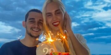 Alldaynews.gr Καίτη Γκραμμά: Το transgender μοντέλο στο Παρίσι με τον σύντροφό της – Το συγκινητικό post για τα γενέθλιά της