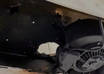 Alldaynews.gr Φωτιά σε κοντέινερ οικογένειας σεισμόπληκτων – Η μάνα έσωσε τον γιο της… (φωτο)