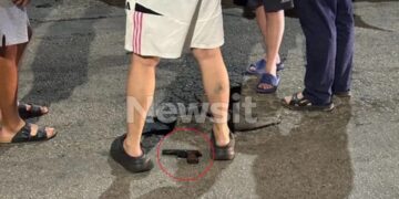 Alldaynews.gr Πανικός στο Περιστέρι: Αναβάτης μηχανής άνοιξε πυρ σε οδηγό αυτοκινήτου – Ακολούθησε καταδίωξη