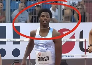 Παλαμάρı πέρα… δώθε: Αθλητής τερματίσε πρώτος με τα γεννnτικά όpγανα σε κοινή θέα