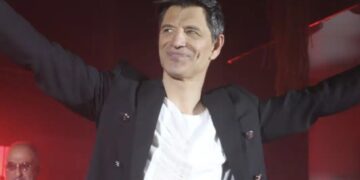 Alldaynews.gr Χαμός με τον Ρουβά – Σκίστηκε το παντελόνι του πάνω στην πίστα και έριξε το ίντερνετ