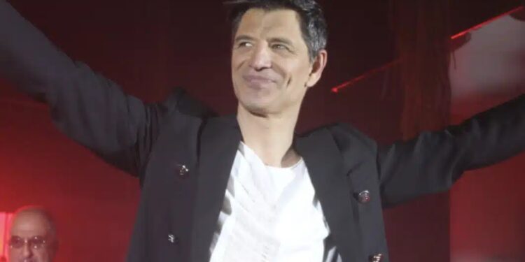 Alldaynews.gr Χαμός με τον Ρουβά – Σκίστηκε το παντελόνι του πάνω στην πίστα και έριξε το ίντερνετ