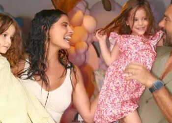 Χριστίνα Μπόμπα – Σάκης Τανιμανίδης: Γιόρτασαν τα 4α γενέθλια των διδύμων τους με πάρτι… κάτω απ’ τη θάλασσα