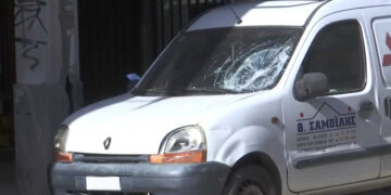 Τραγωδία: Νεκρή η 64χρονη που παρασύρθηκε από μηχανή – Εκσφενδονίστηκε σε σταθμευμένο βανάκι