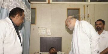 Δραματική βιντεοκλήση του μοναδικού επιζώντα της Air India μετά τη συντριβή: «Έπεσε το αεροπλάνο, δεν ξέρω πώς είμαι ζωντανός»