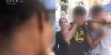 Alldaynews.gr «Δεν είναι βıασμός – Με τη θέλησή της πήγε με το παιδί»: Τι υποστηρίζει η μητέρα των αδερφών που κακοποίησαν την 14χρονη στον Πειραιά