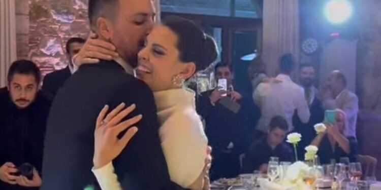 Πέτρος Κουσουλός: Η πρώτη φωτογραφία του νεογέννητου γιου του – Σε πελάγη ευτυχίας το ζευγάρι