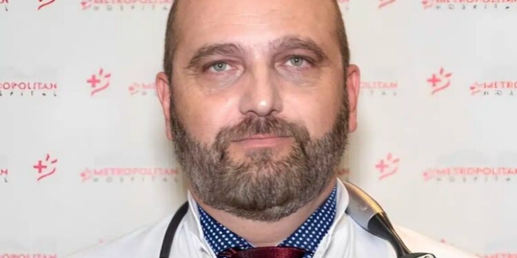 «Δεν παίρνω το φάρμακo για τη χοληστερόλη επειδή καταστρέφει το ήπαρ» – Ο καρδιολóγος απαντά