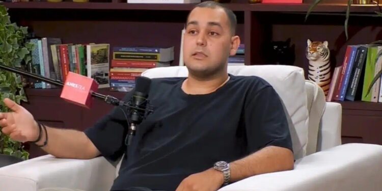 Χρίστος Κούγιας: Ο εθισμός με τον τζόγο, τα 160 κιλά και οι δύσκολες στιγμές με τους γονείς του – «Ο πατέρας μου πέταξε έξω από το σπίτι»