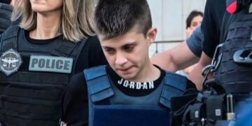 Alldaynews.gr ΕΚΤΑΚΤΟ ΤΩΡΑ: ΜΠΑΙΝΕΙ ΦΥΛΑΚΗ Η ΕΙΡΗΝΗ ΜΟΥΡΤΖΟΥΚΟΥ