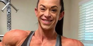 Nεκρή ξαφνικά 41χρονη bodybuilder τρεις ημέρες μετά τα 41α γενέθλιά της