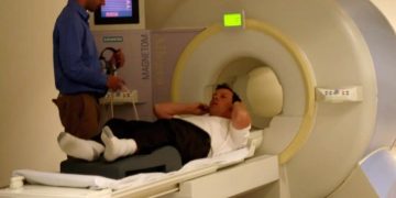 Πέθανε άντρας που τον «κατάπιε» ο μαγνητικός τομογράφος – Φορούσε αλυσίδα εννέα κιλών, δήλωσε η γυναίκα του